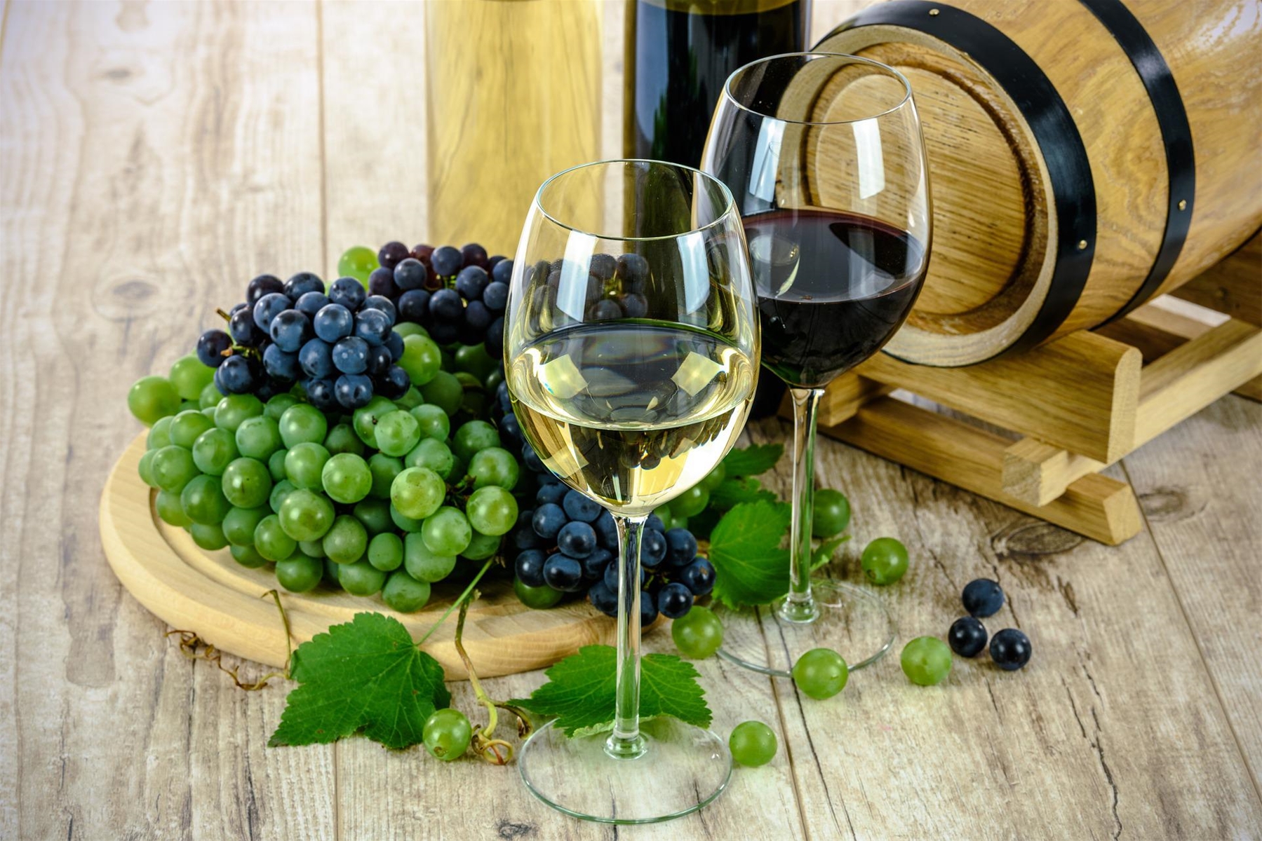 Pair of Wine Glasses and Grapes