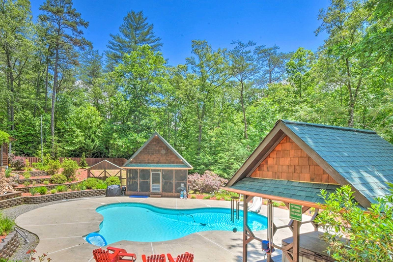 PrivatePoolHomes_BlueRidge